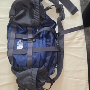 The North Face Men's Navy and Charcoal Belt Bag
